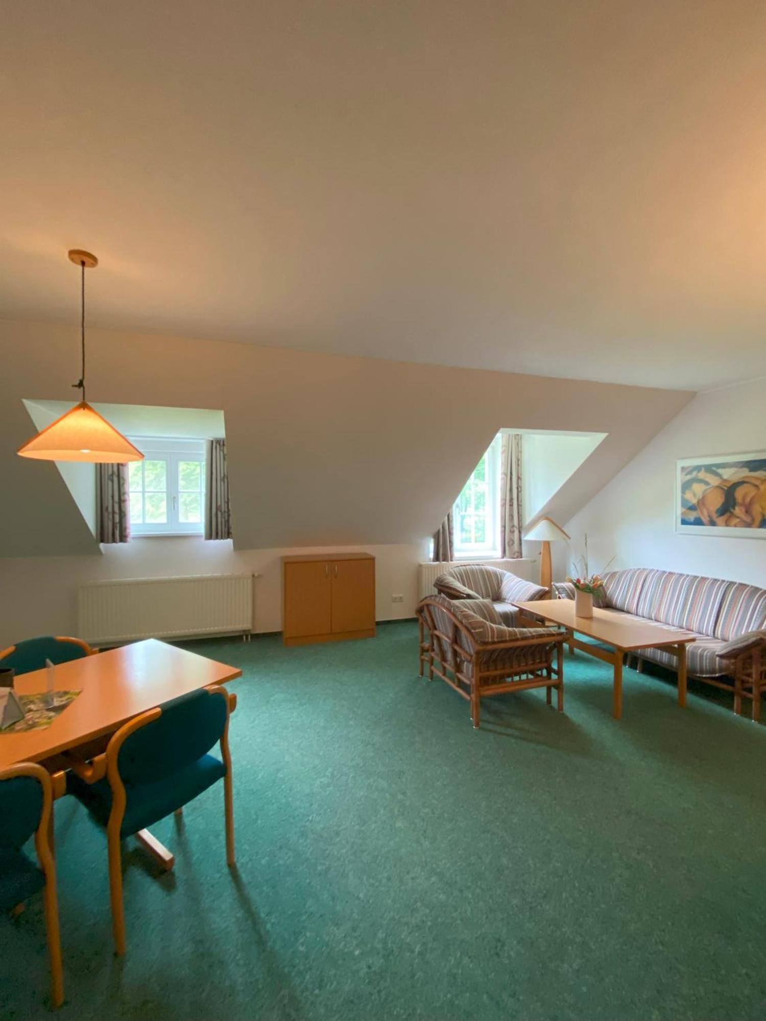 Hotel Bildungsgut Schmochtitz Extérieur photo
