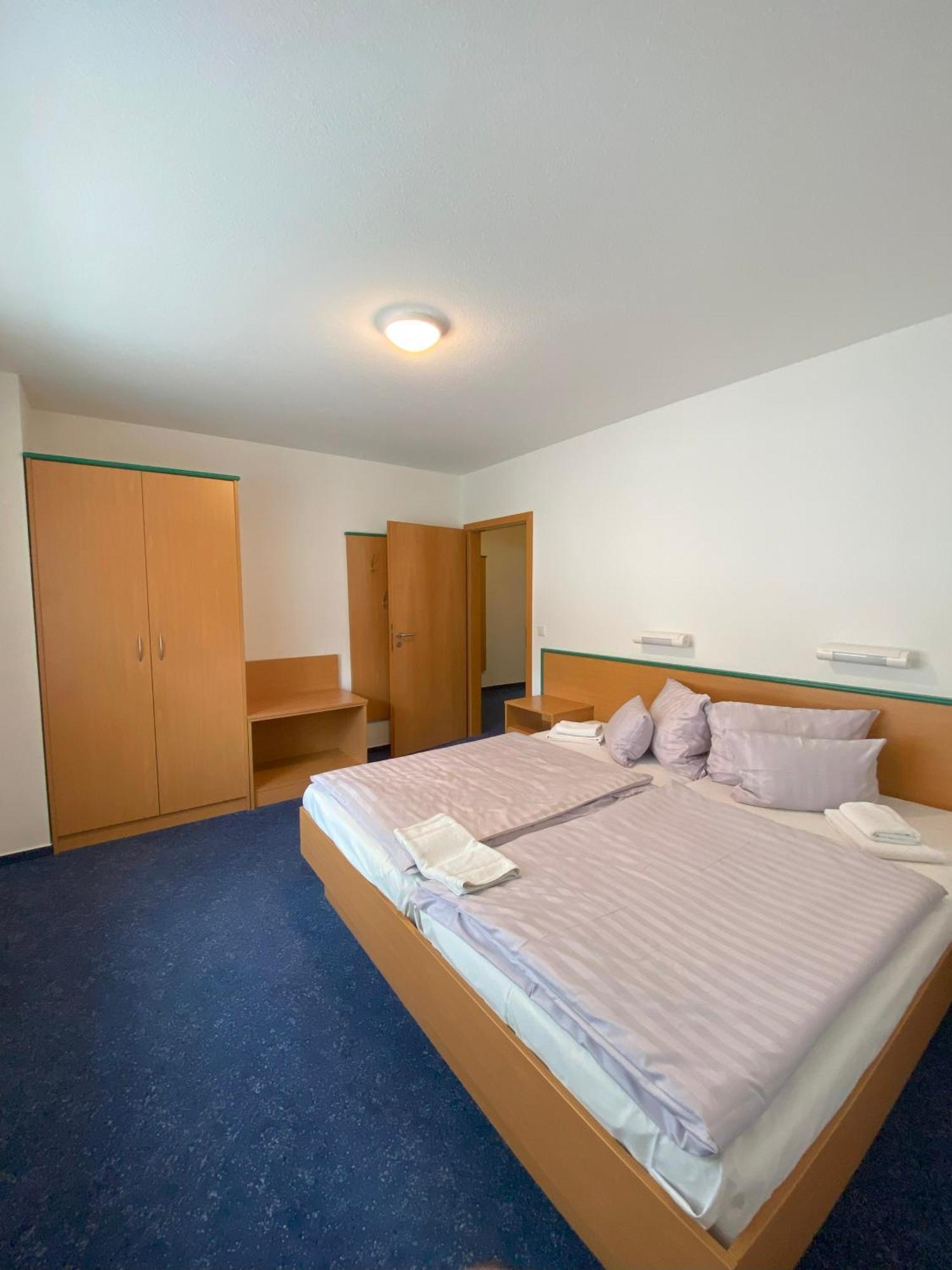 Hotel Bildungsgut Schmochtitz Extérieur photo
