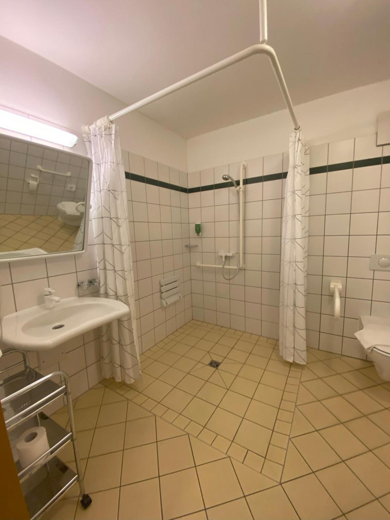 Hotel Bildungsgut Schmochtitz Extérieur photo